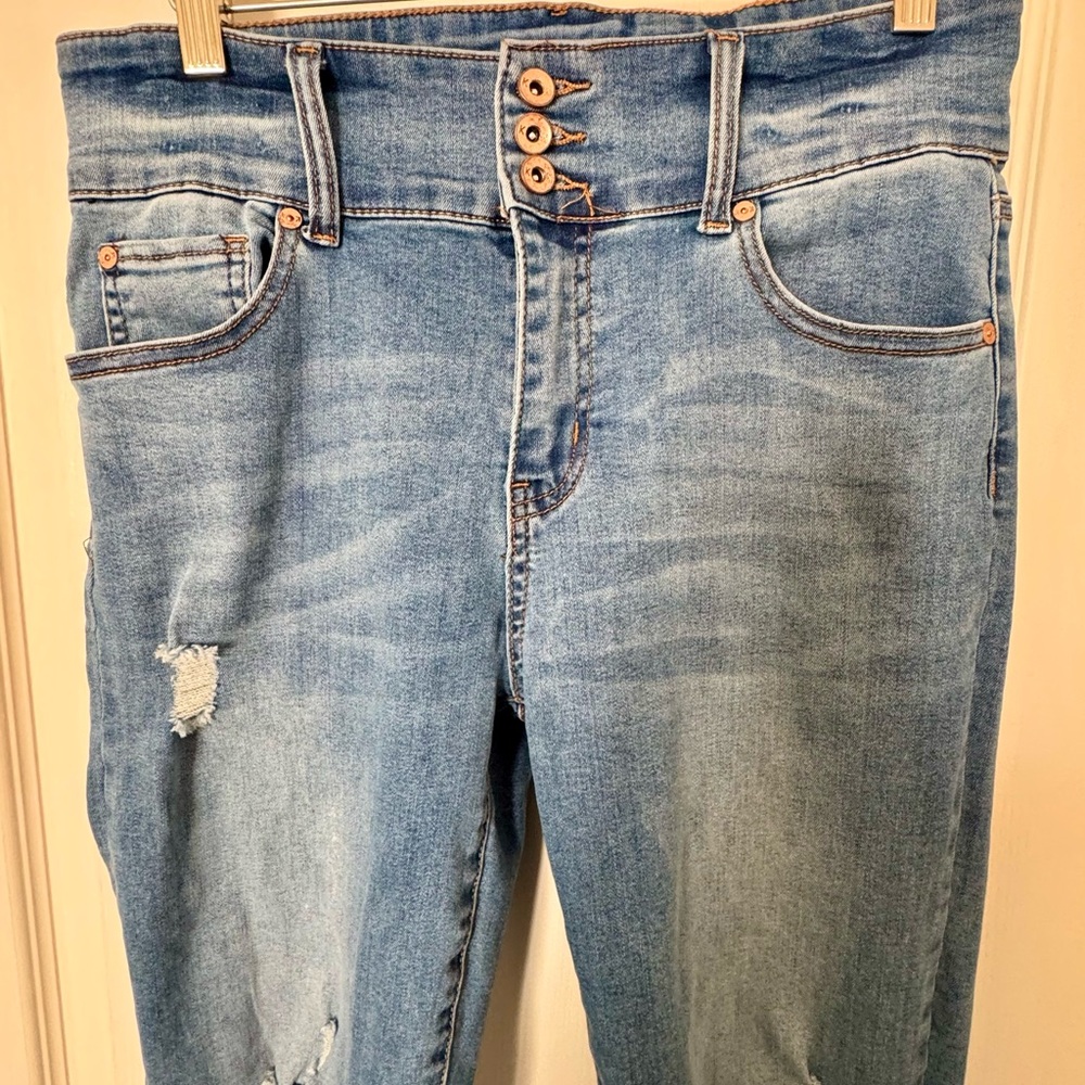 Kendall + Kylie ‘The Ultra Babe Skinny’ Distressed Blue Jeans Size 11/30 - Picture 5 of 14